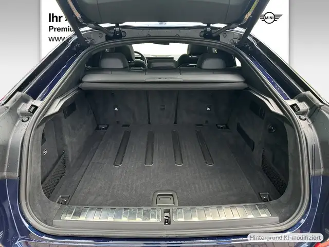 BMW X6 view 11