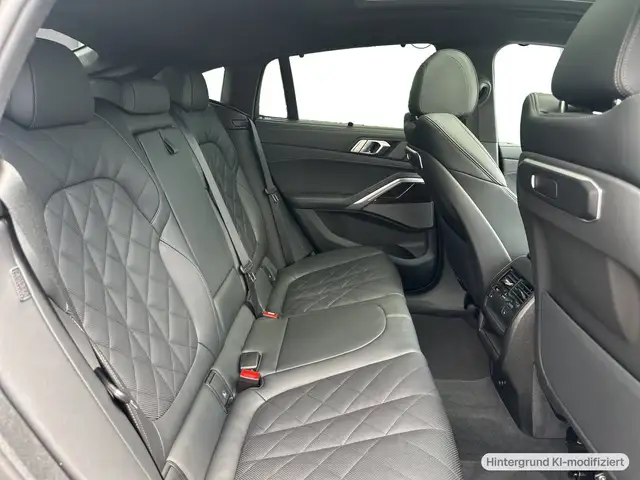 BMW X6 view 8