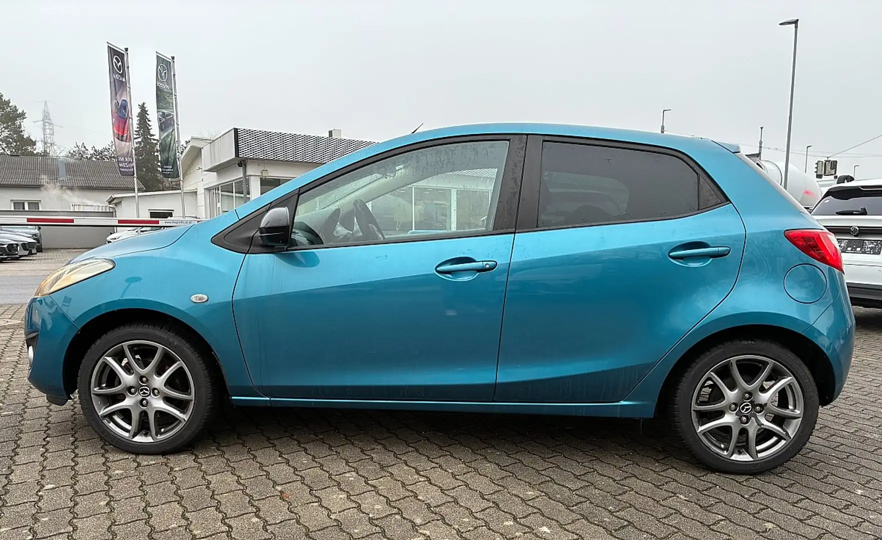 Mazda 2 Mazda2 1,3i Takumi II Navi Blau - 2
