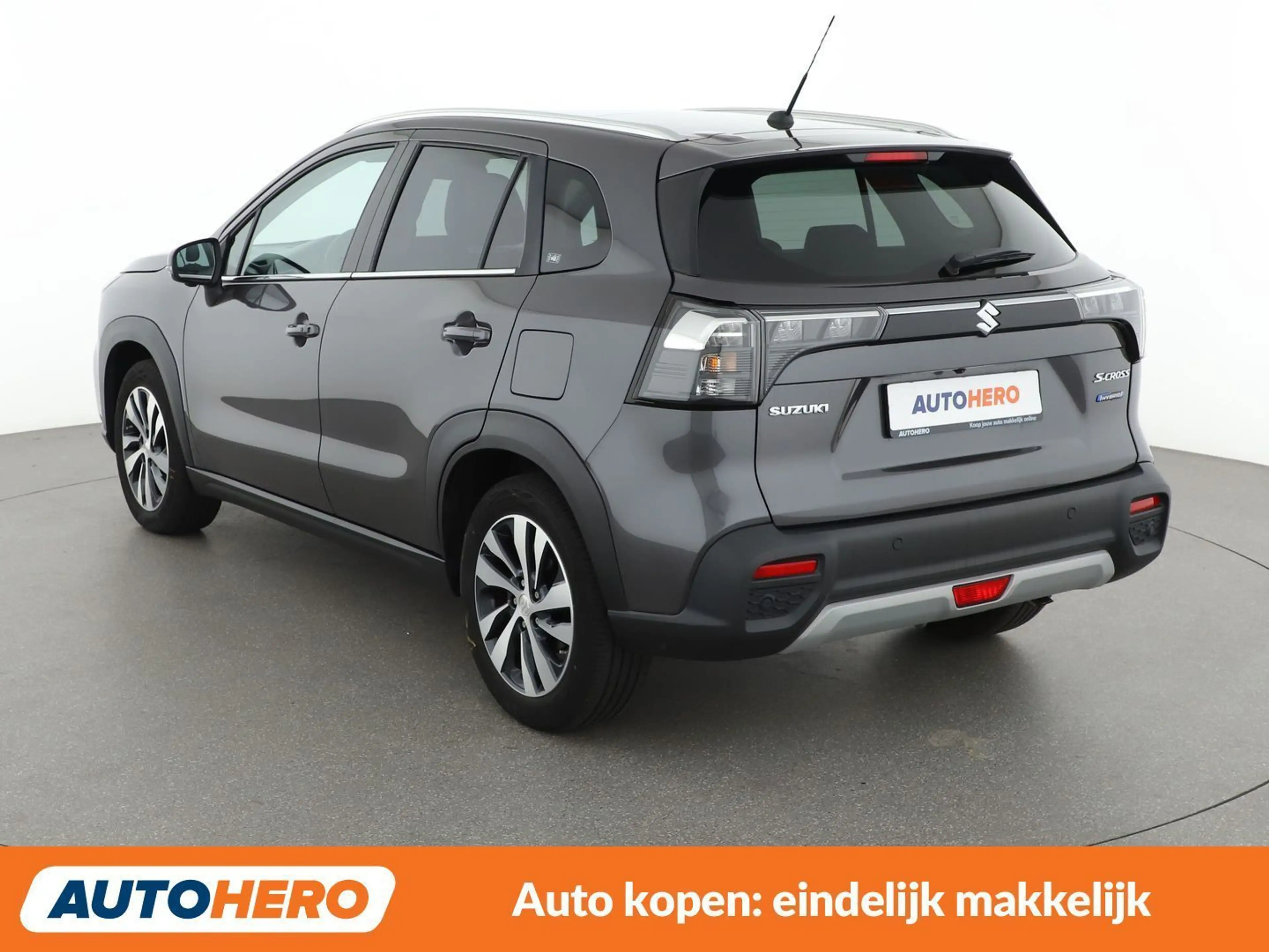 Suzuki S-Cross 1.5 Dualjet Hybrid ALLGRIP Comfort+ — photo 4