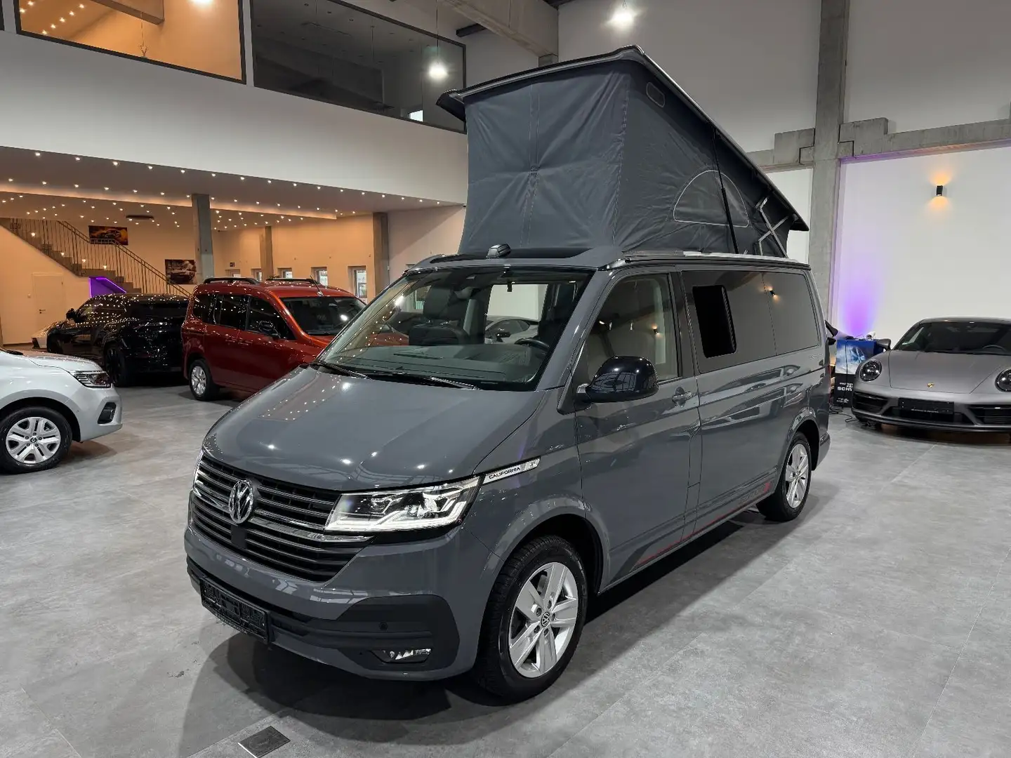 Volkswagen T6 California T6.1 2.0 TDI California Beach Tour Edition Grau - 1