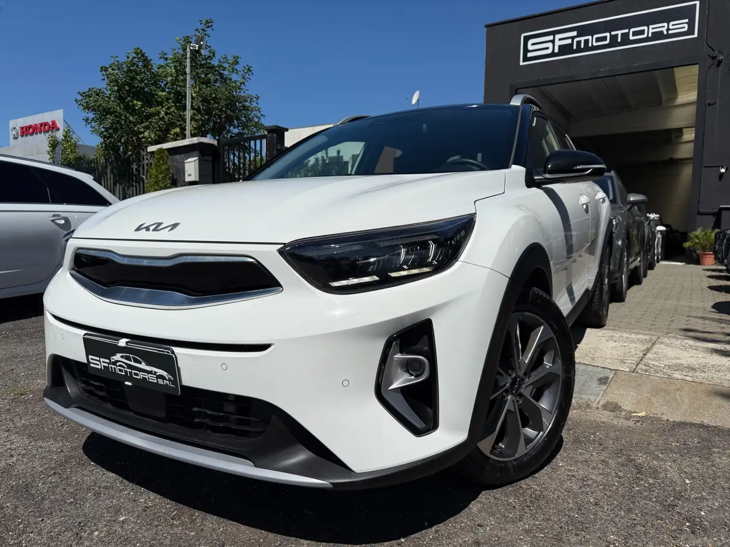 Kia Stonic 1.0 T-GDi 100 CV MHEV MT GT Line Bianco - 2