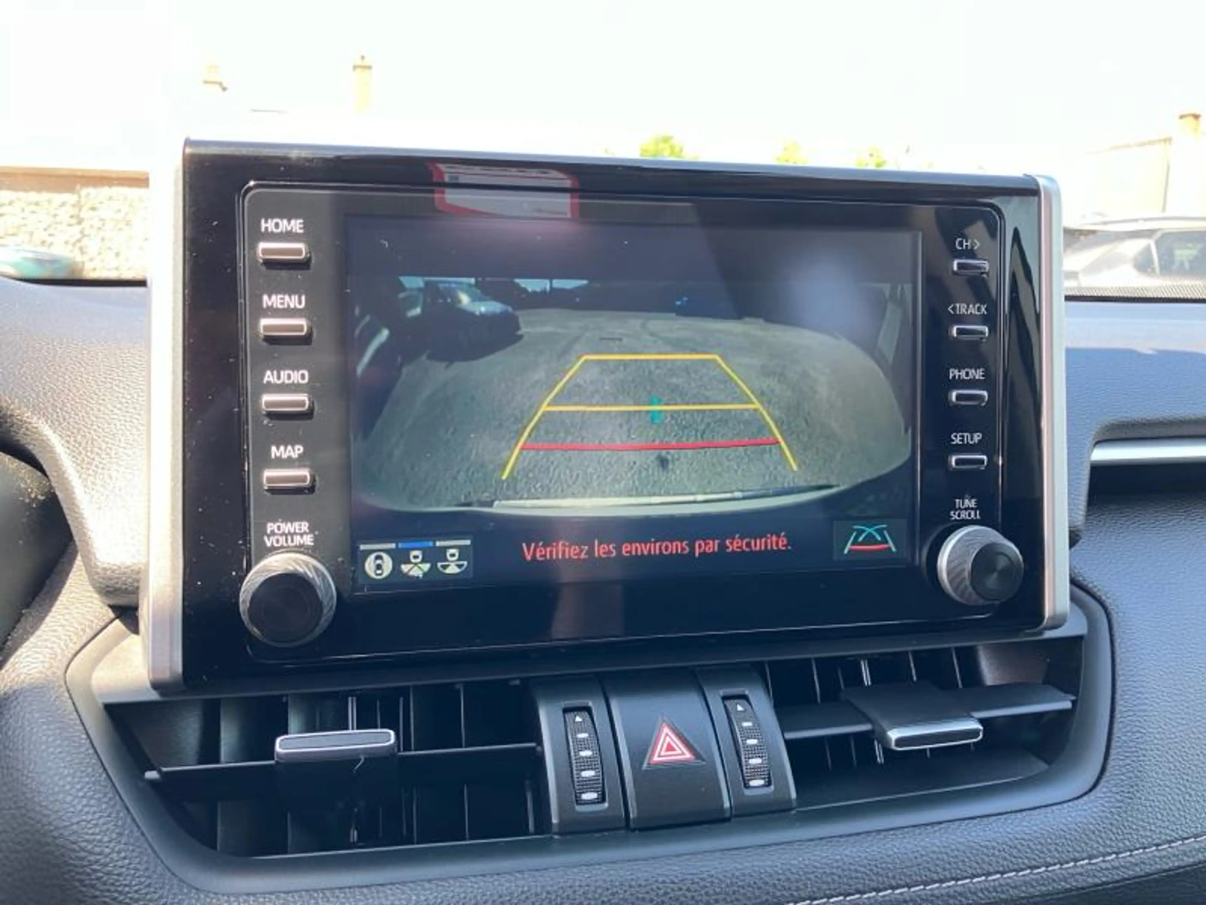 Toyota RAV 4 Premium — photo 21