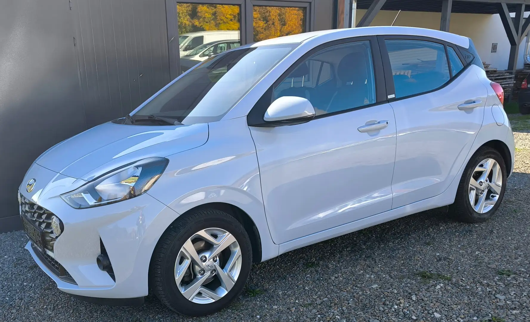Hyundai i10 Trend Automatik SHZ PDC ALU Blau - 2