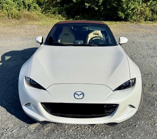 Imagine Mazda MX-5 MX-5 SKYACTIV-G 131 SAKURA