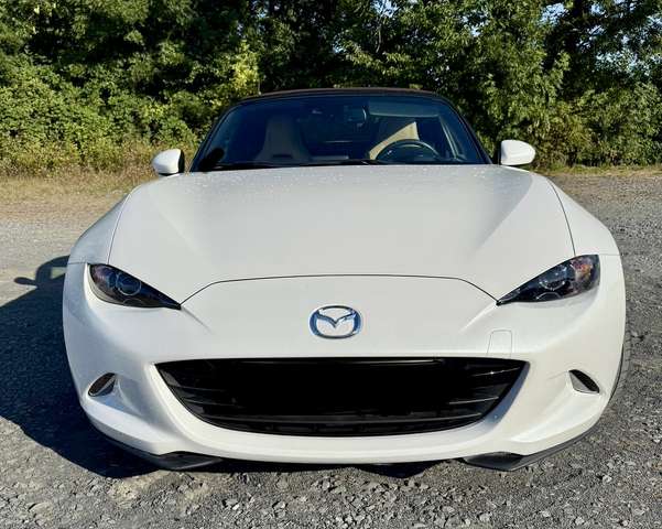 Mazda MX-5 MX-5 SKYACTIV-G 131 SAKURA