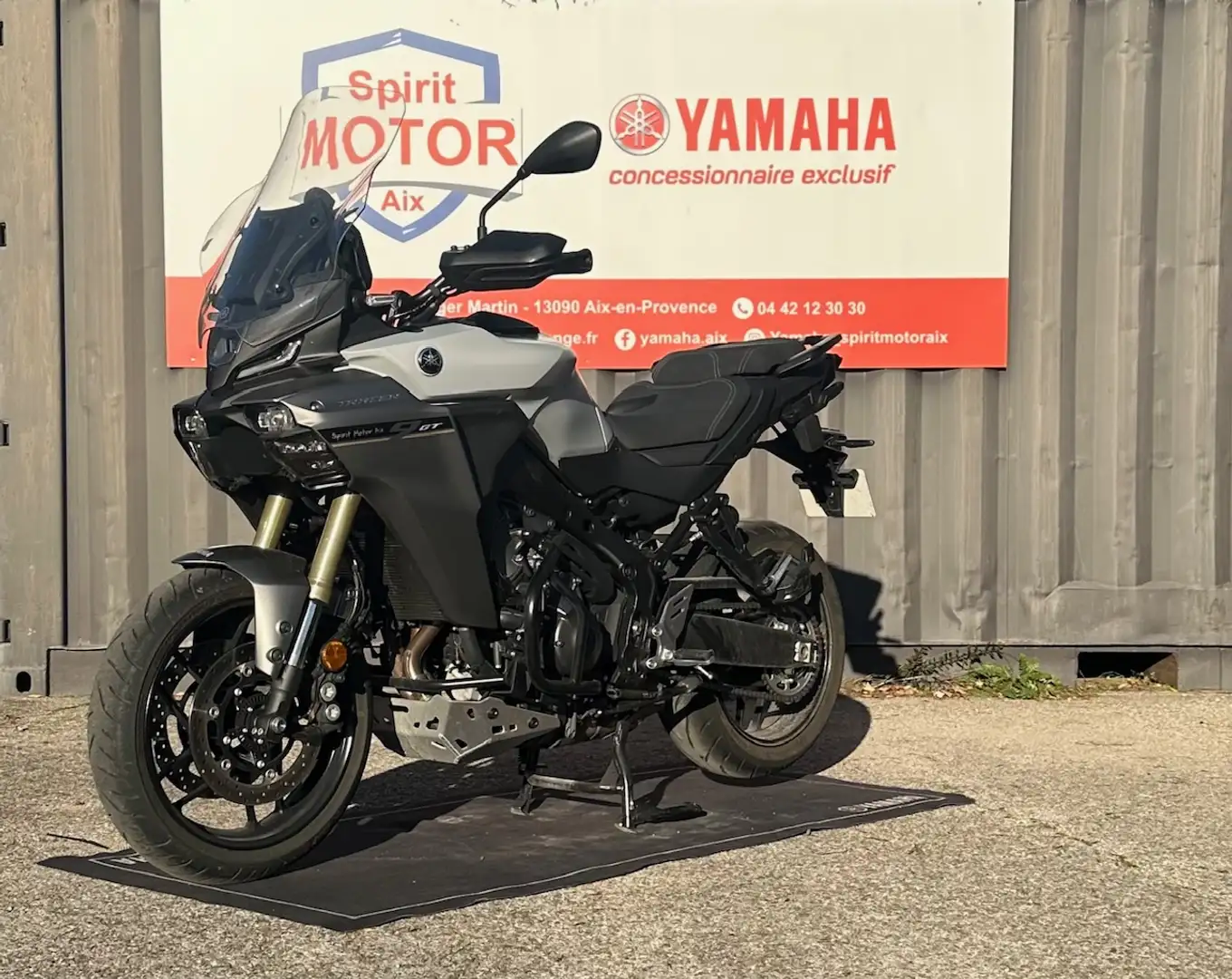 Yamaha Tracer 9 GT Gris - 1