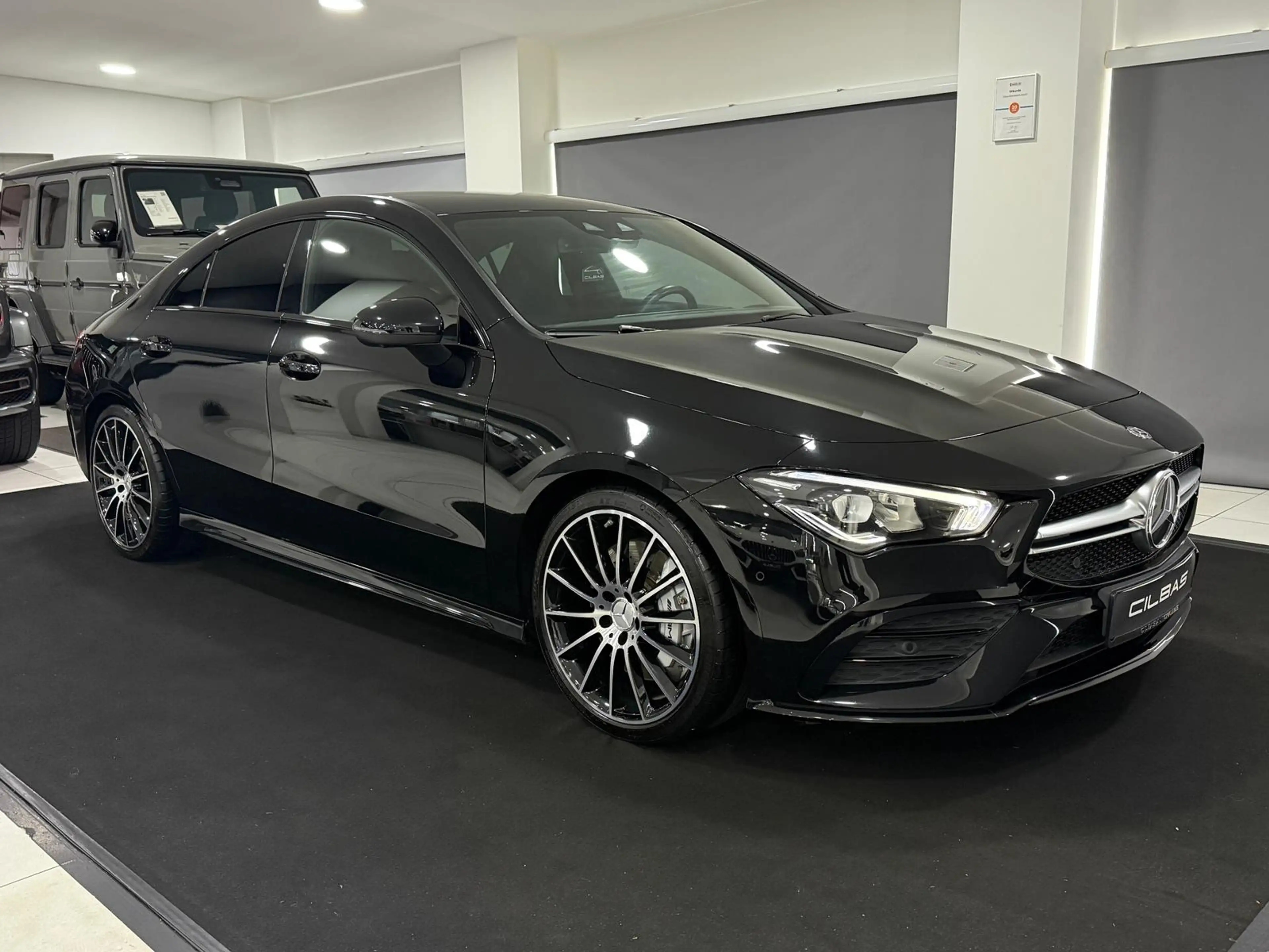 Mercedes-Benz CLA 35 AMG 4M COUPE*360*NIGHT*AMBIENTE*LED*SPURH — photo 3