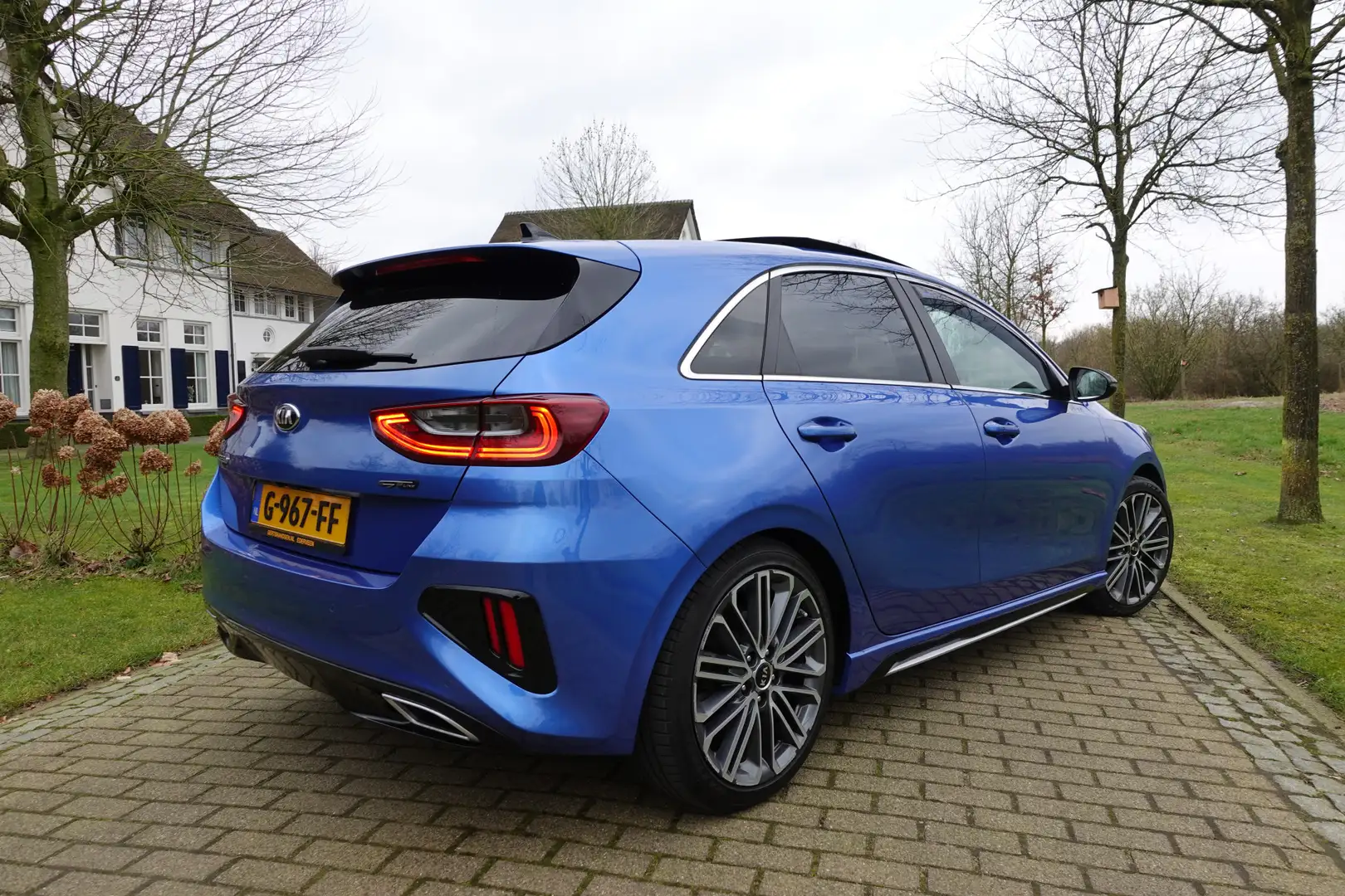 Kia Ceed / cee'd 1.4 T-GDi GT-PlusLine | Schuif/kantel dak | LED | Kék - 2