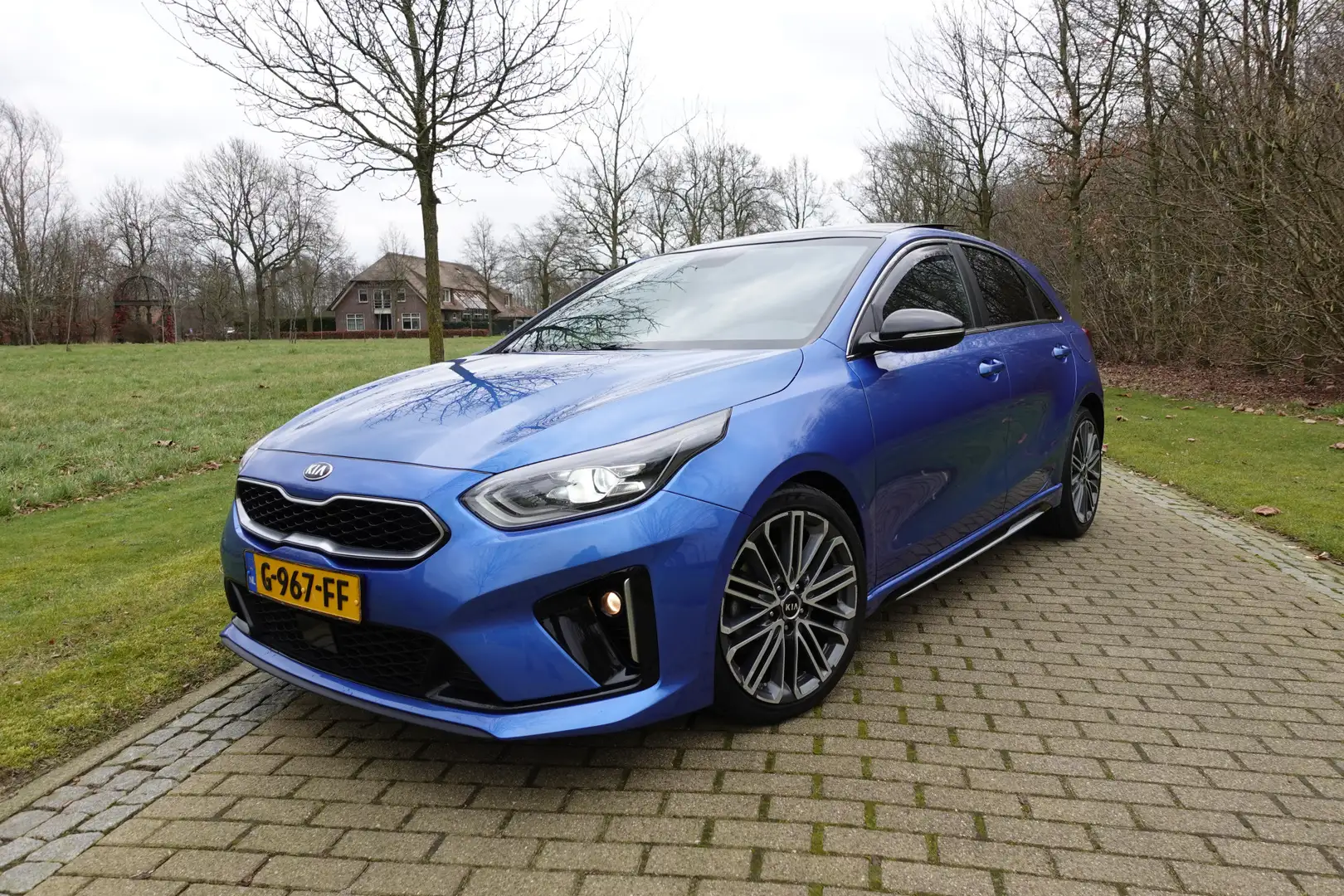 Kia Ceed / cee'd 1.4 T-GDi GT-PlusLine | Schuif/kantel dak | LED | Kék - 1