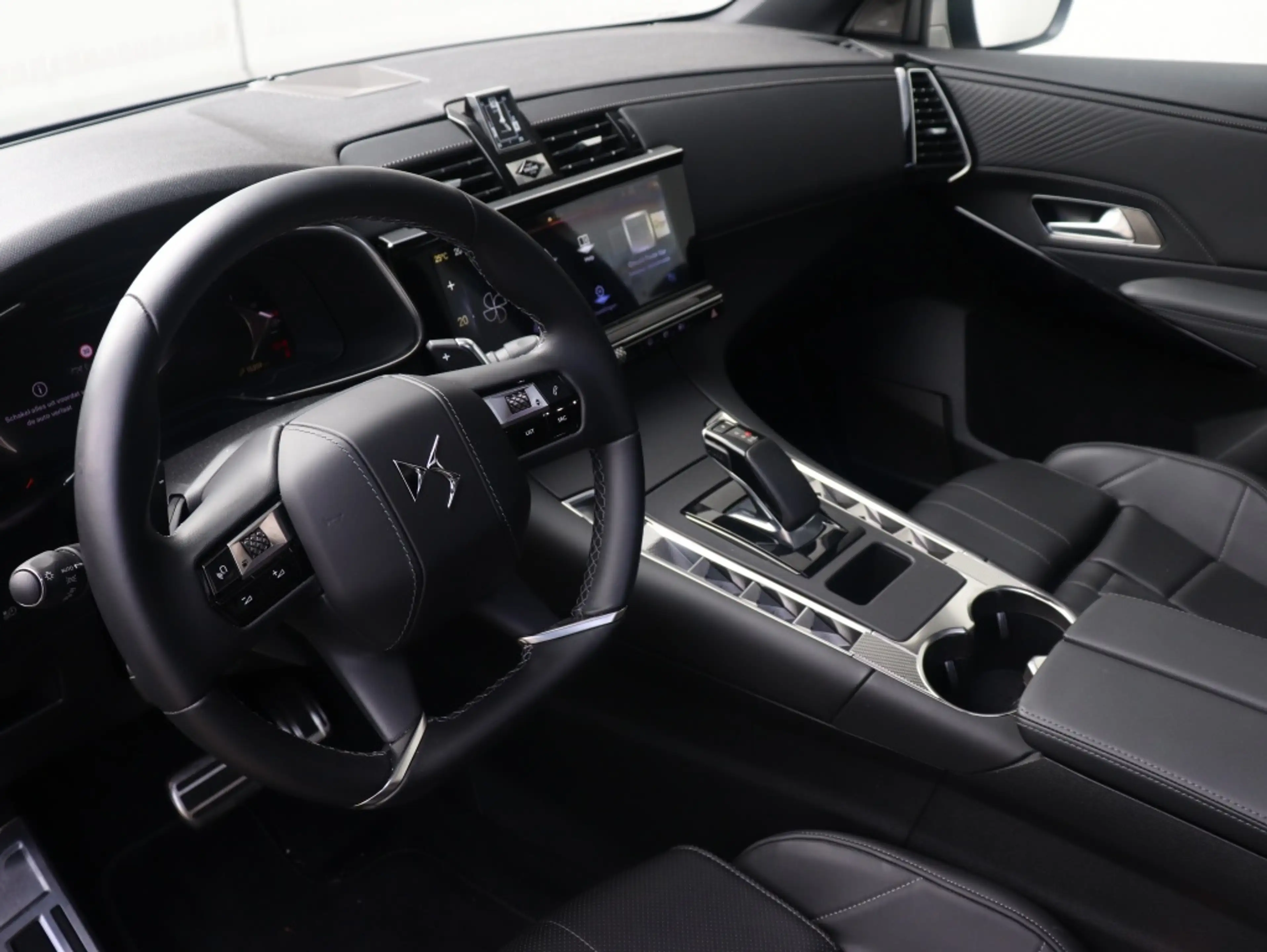 DS Automobiles DS 7 E-Tense 360 PK Opera 4x4 | Pano | Focal | Leder | — photo 4