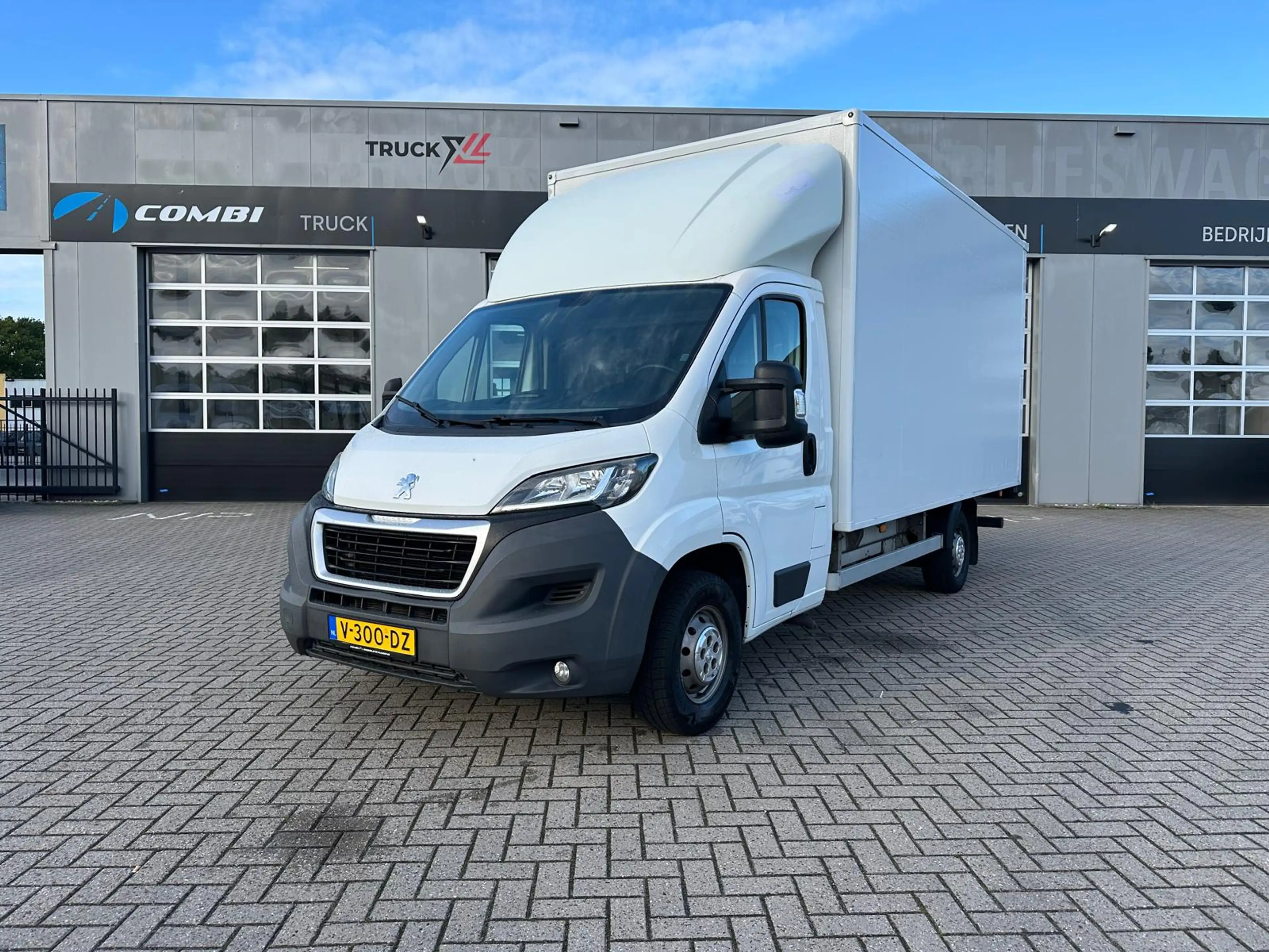Peugeot Boxer 2.2 HDI Bakwagen met laadklep  Marge/1050kg laadv — photo 3