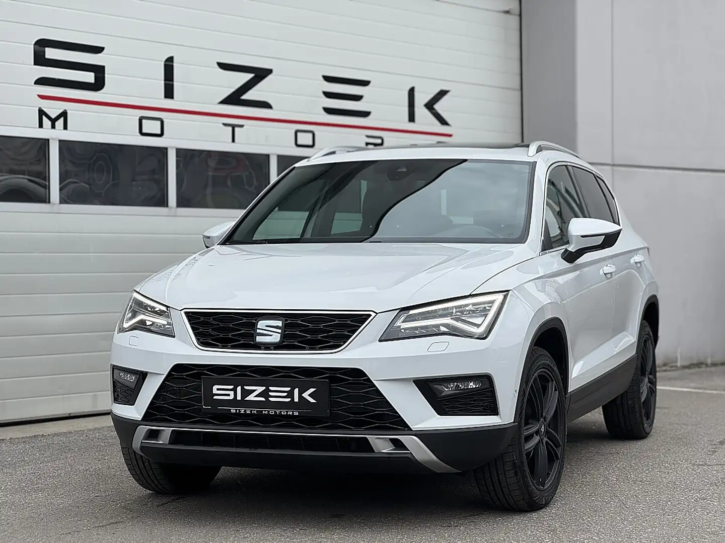 SEAT Ateca 1,6 Style TDI DSG|AHK|VIRTUAL-COCPIT|PANO|LED Weiß - 1
