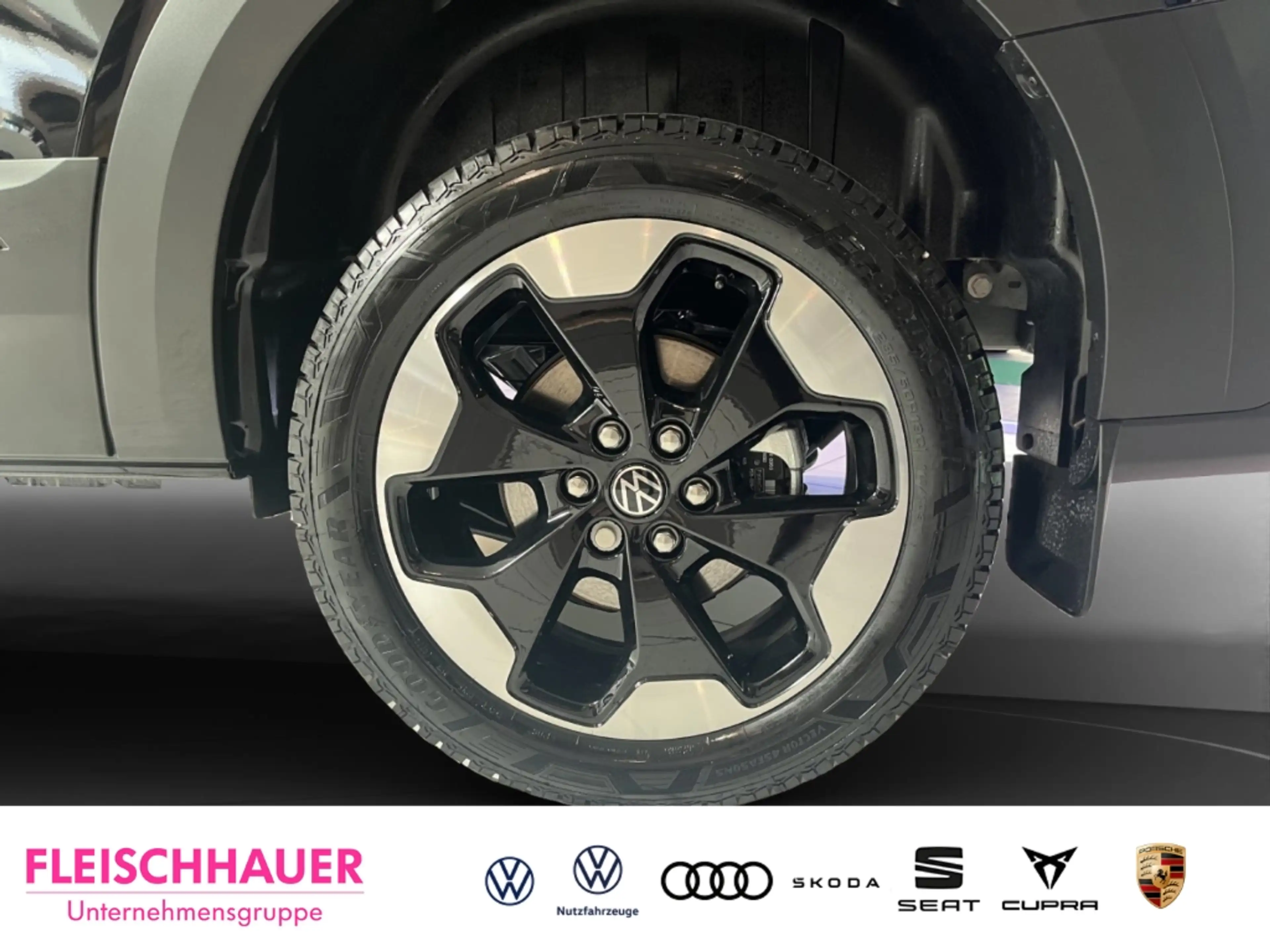 Volkswagen T7 Caravelle PanAmericana 2.0 TDI AHK Panorama Digitales Cockpi — photo 6