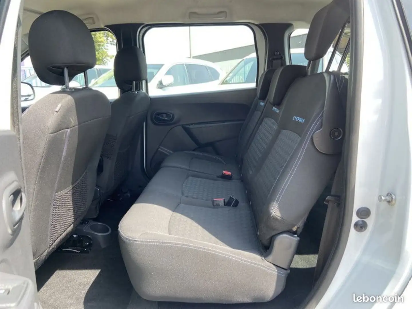 Dacia Lodgy 1.2 TCE 115CH STEPWAY EURO6 5 PLACES Blanc - 2