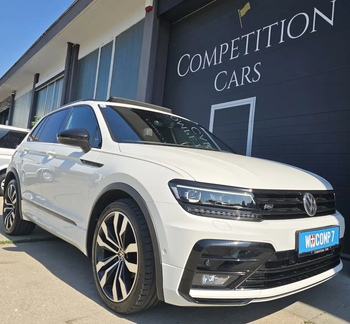Volkswagen Tiguan **R-LINE, PANO, AHK, LED, FACELIFT, FINANZIERUNG** Weiß - 1