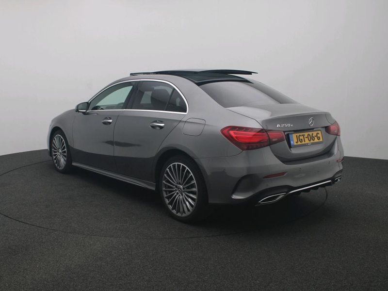 Mercedes-Benz A 250 e Business Solution AMG — photo 5