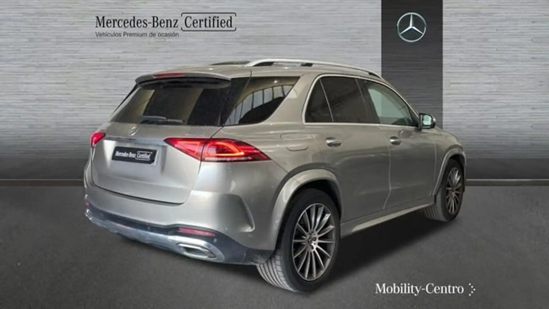 Mercedes-Benz GLE 300 d 4MATIC Plateado - 2