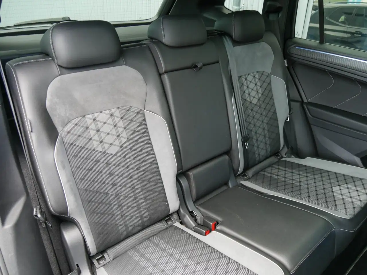 Volkswagen Tiguan Allspace nza 2.0 TSI R-Line 4M AHK Pano S 5