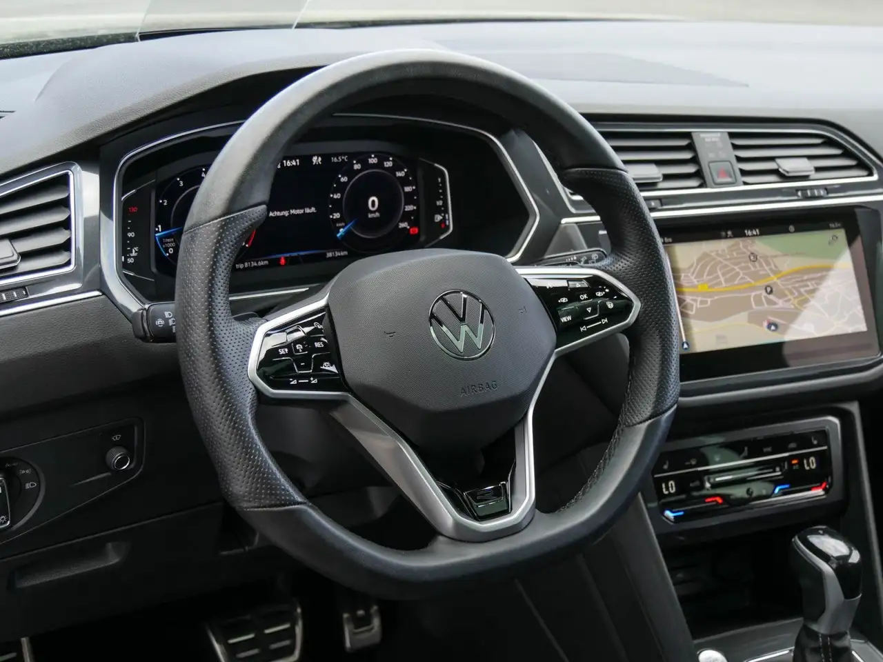 Volkswagen Tiguan Allspace nza 2.0 TSI R-Line 4M AHK Pano S 9
