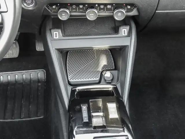 Citroen C4 view 9