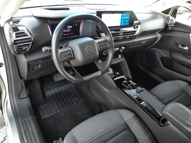 Citroen C4 view 5