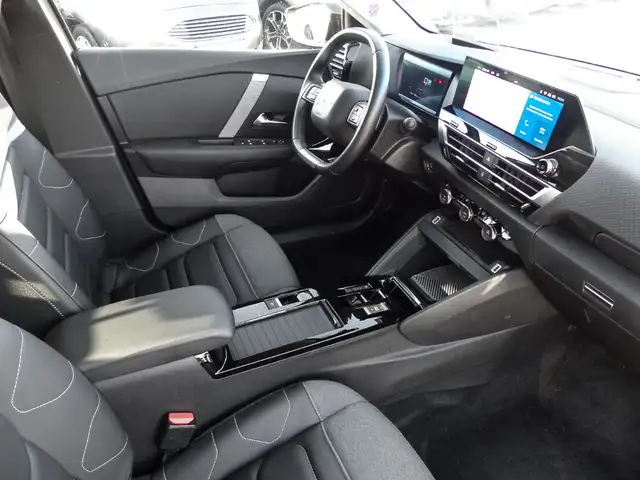 Citroen C4 view 4