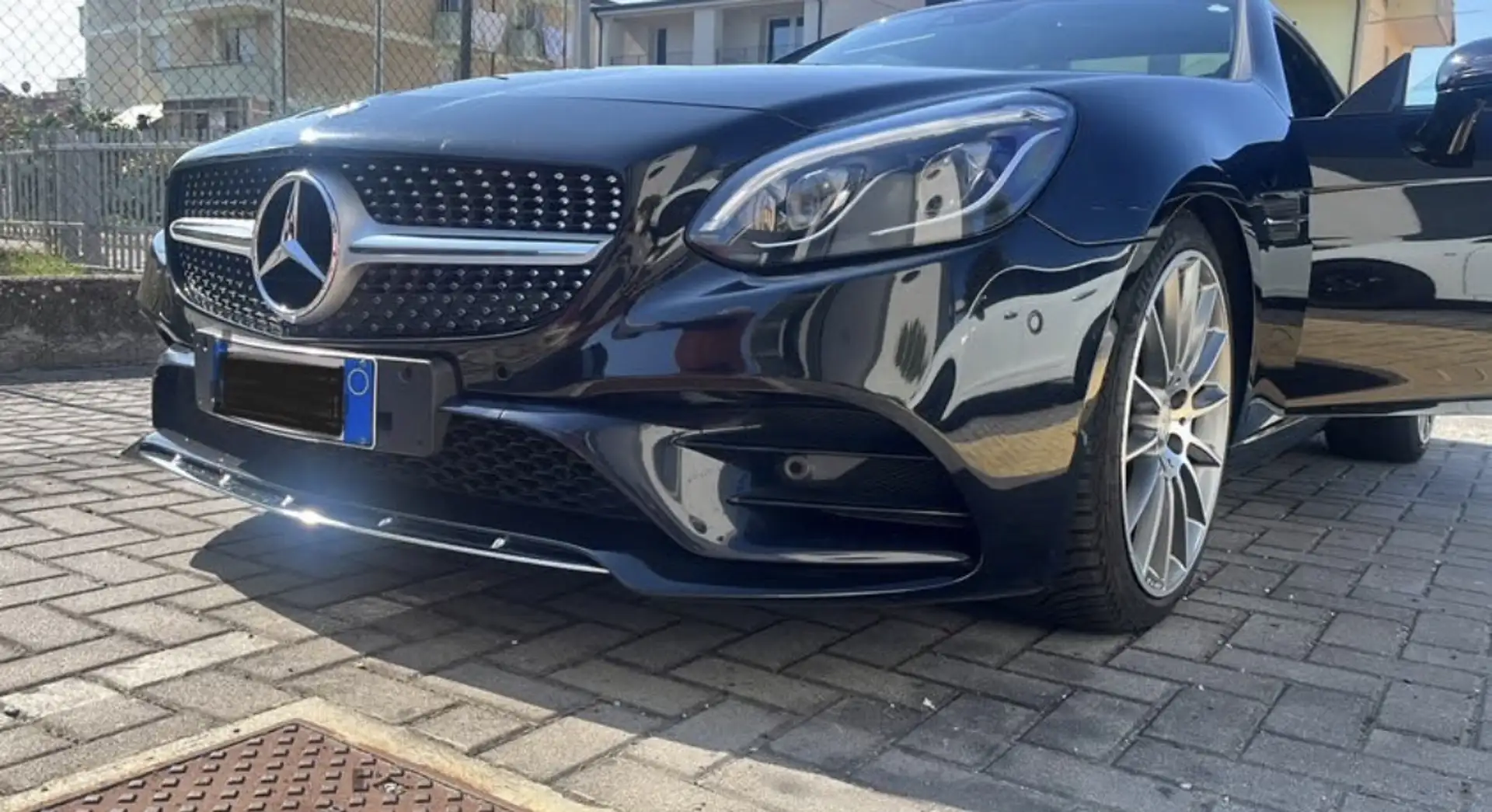 Mercedes-Benz SLC 200 Premium Amg - 1