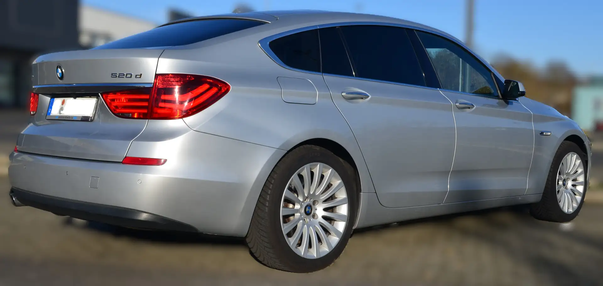 BMW 520 d GT Standheizung Schiebedach u.v.m. Silber - 2