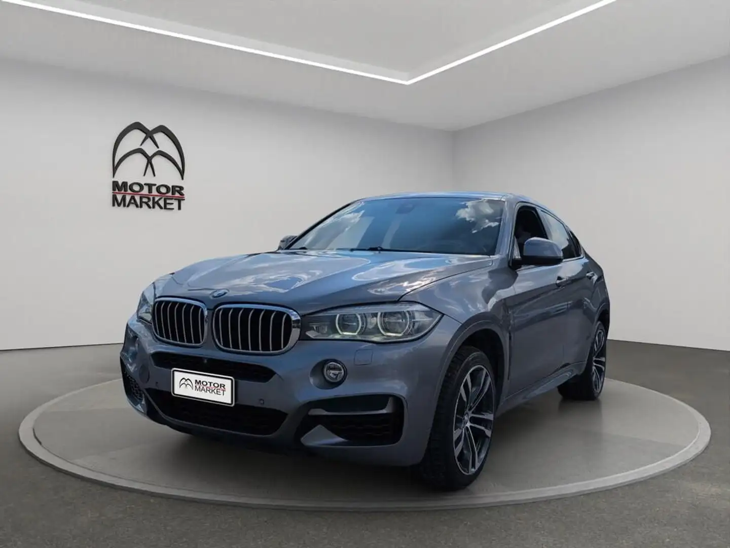BMW X6 M 50d auto Grigio - 1