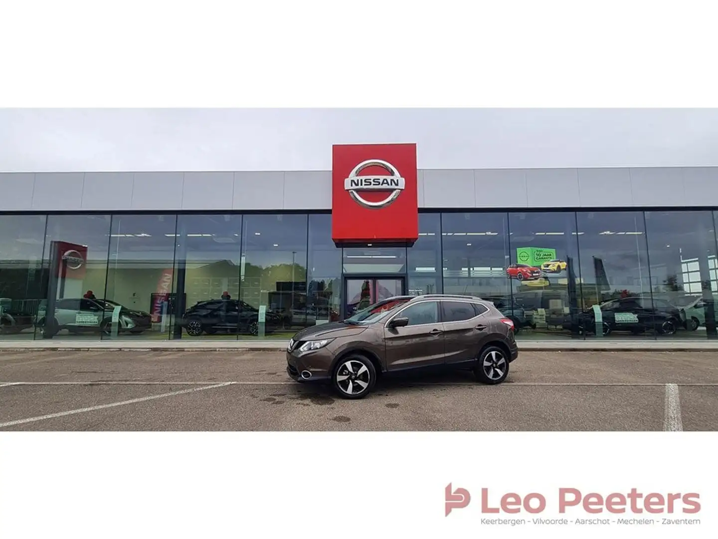 Nissan Qashqai DIG-N-Connecta Xtronic Brun - 1