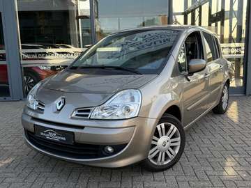 1.6 16V DYNAMIQUE AUTOMAAT AIRCO/ECC PDC