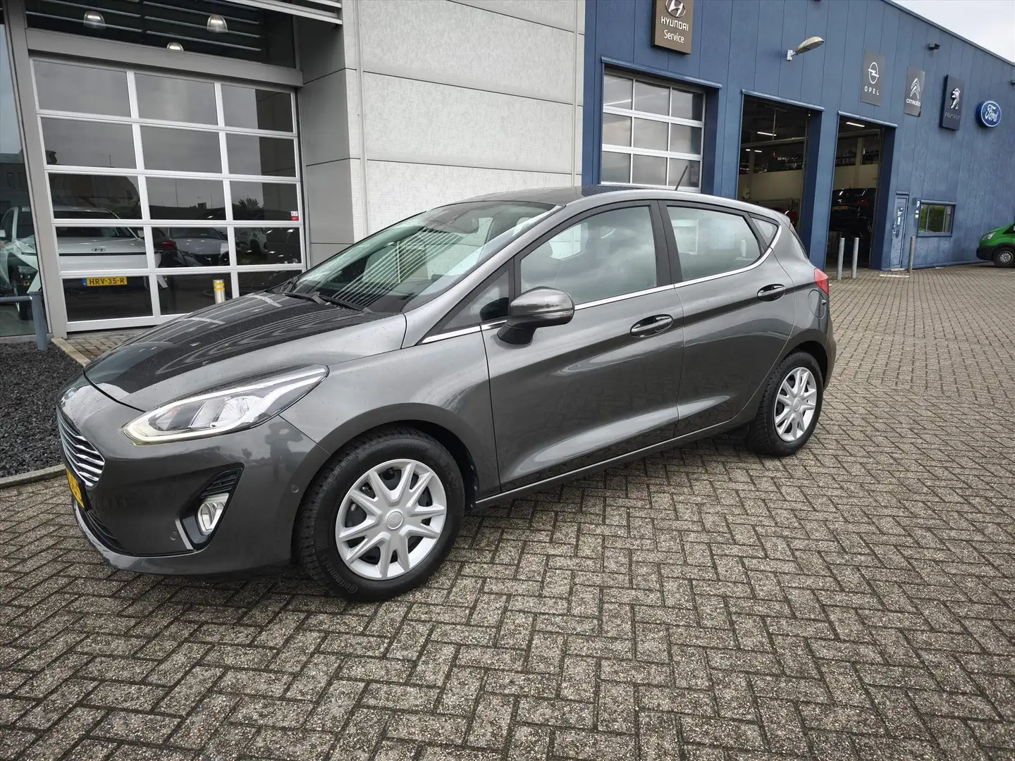 Ford Fiesta 1.0 EcoBoost 100pk 5dr First Edition | Camera | Ad Grijs - 2