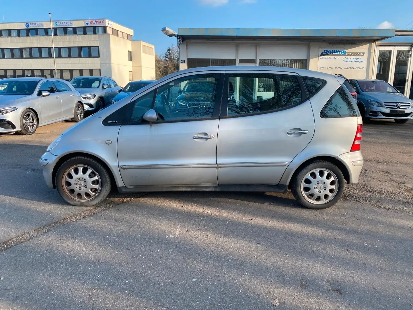 Mercedes-Benz A 160 *Elegance/Automatik/Klima/Tempomat/ALU* Zilver - 2