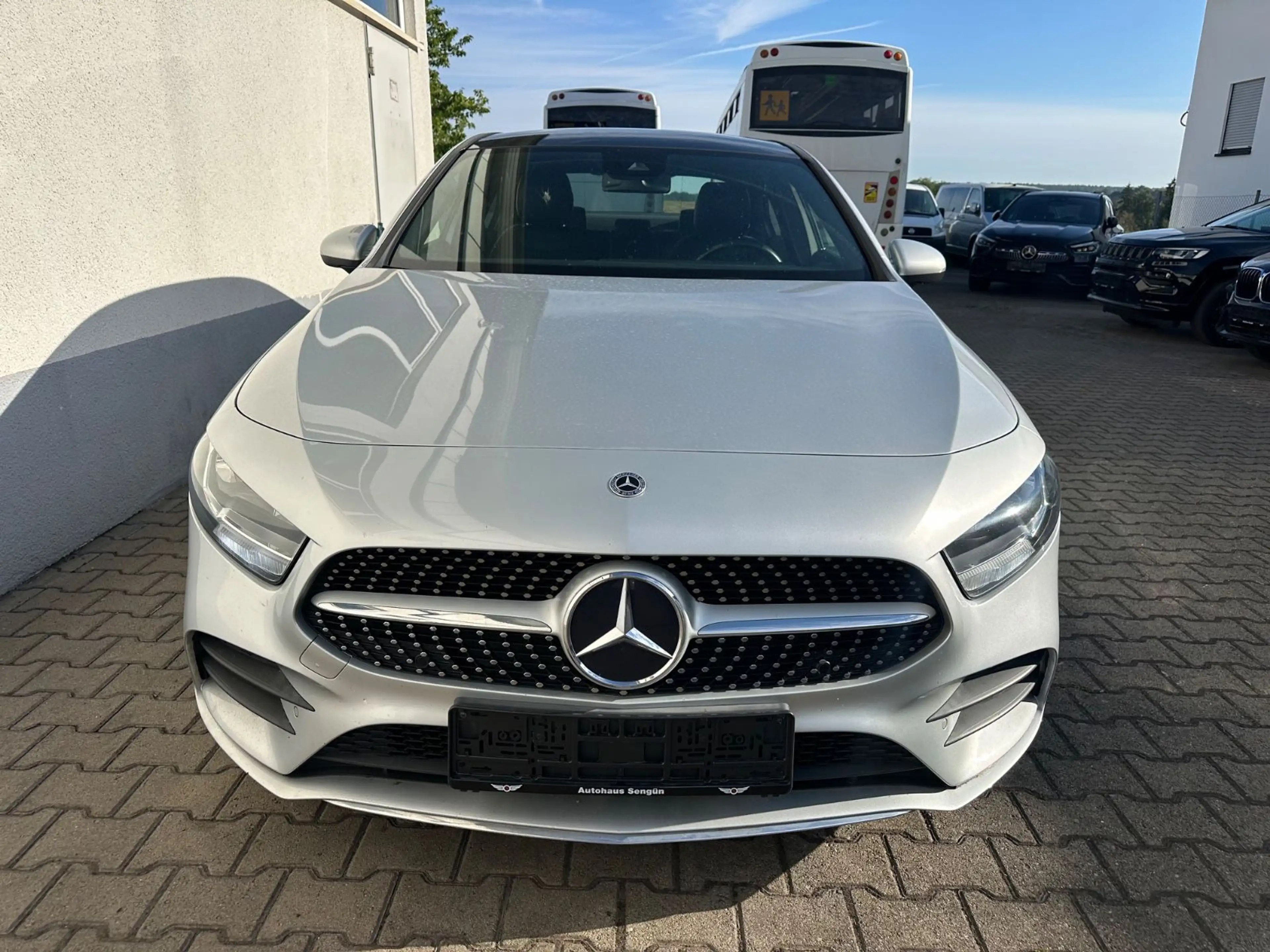 Mercedes-Benz A 220 d Limousine 4Matic AMG Panorama/Wiedesc/AHK