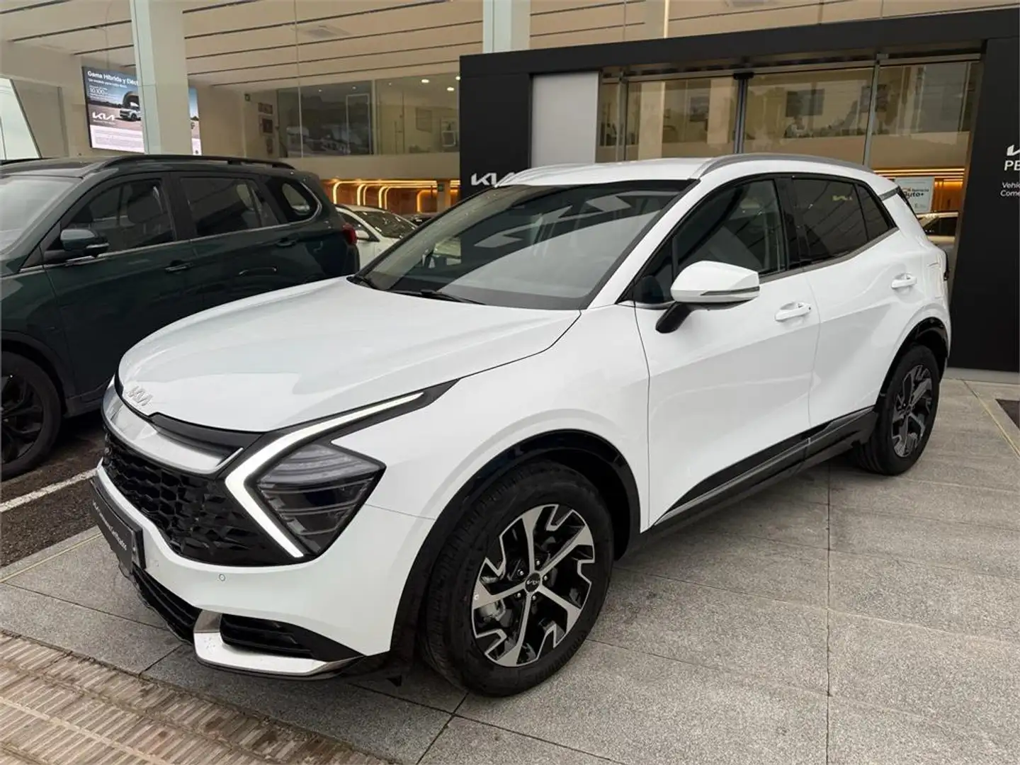 Kia Sportage 1.6 T-GDi MHEV Tech 160 - 1