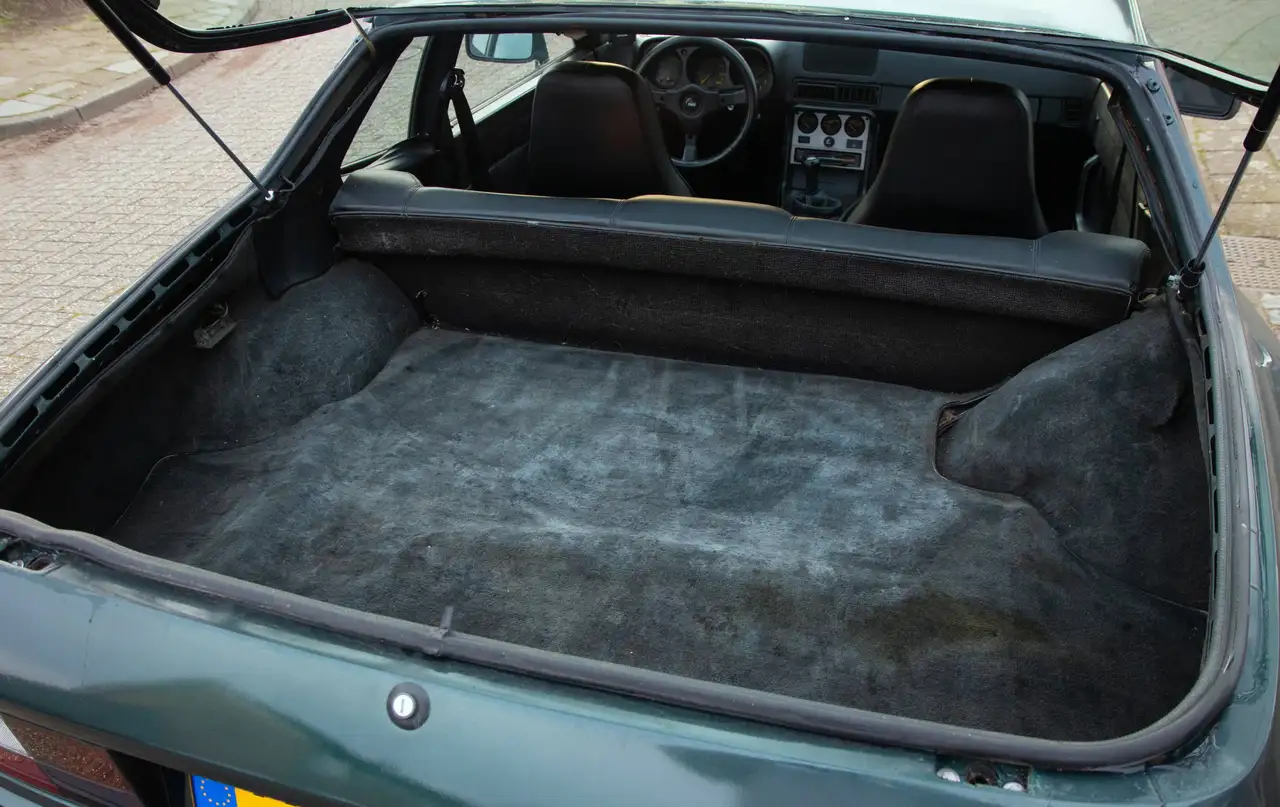Porsche 944 2.5 Coupé, foto 3
