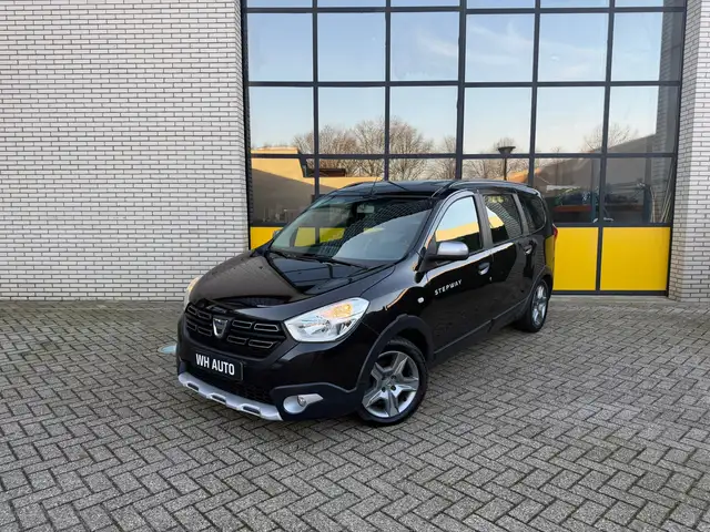 Dacia Lodgy 1.3 TCe 7p Stepway Trekhaak, Navi, camera zomer en