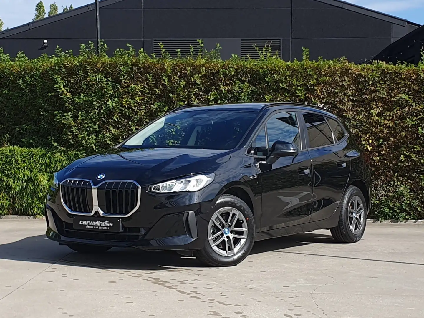 BMW 225 e xDrive - Pano - Pack Driving Assistant & Travel Noir - 1