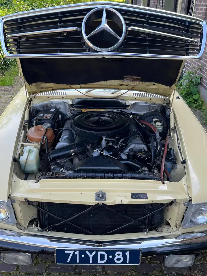 Mercedes-Benz 450 Uitzonderlijk goed onderhouden Mercedes-Benz 450 SL uit 1974, foto 4