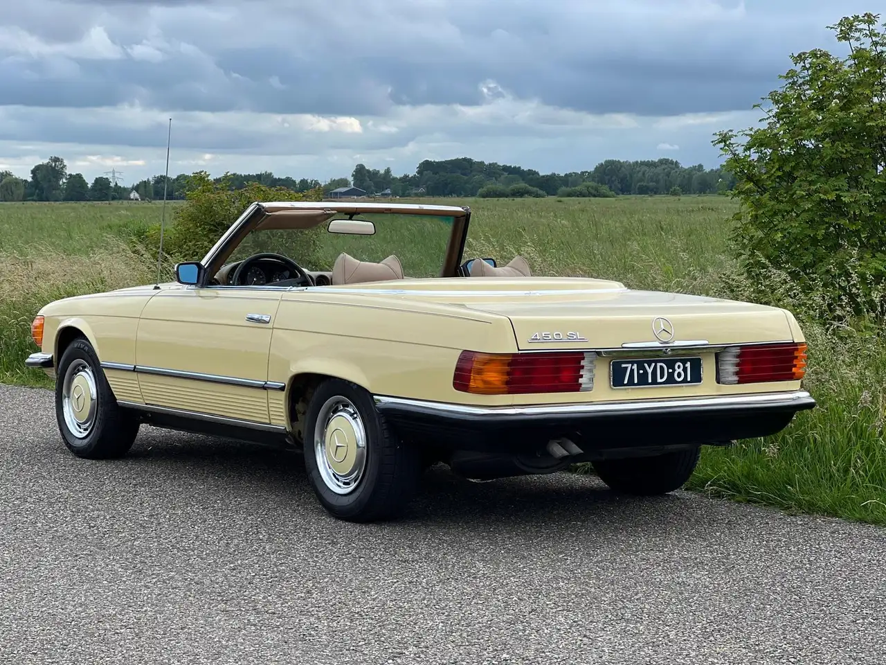 Mercedes-Benz 450 Uitzonderlijk goed onderhouden Mercedes-Benz 450 SL uit 1974, foto 6