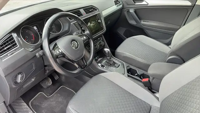 Volkswagen Tiguan view 8