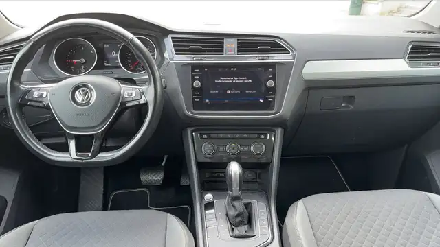 Volkswagen Tiguan view 11