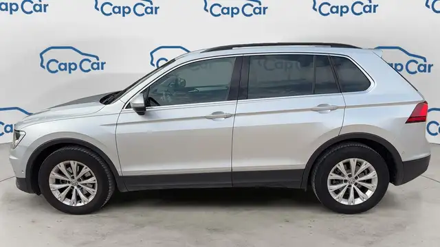 Volkswagen Tiguan view 2
