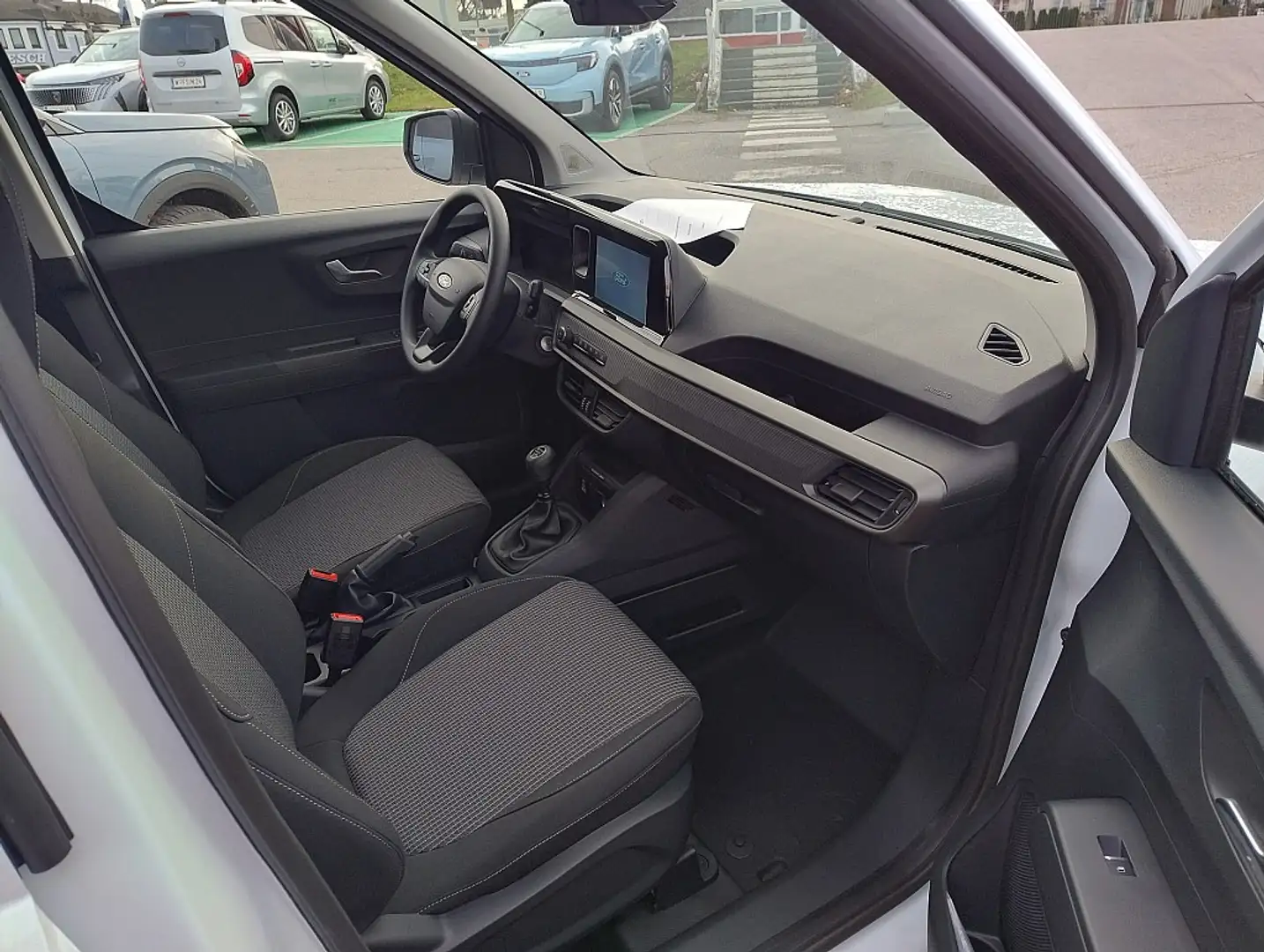 Ford Transit Courier 2024.25 Trend Kastenwagen Frontant Weiß - 2