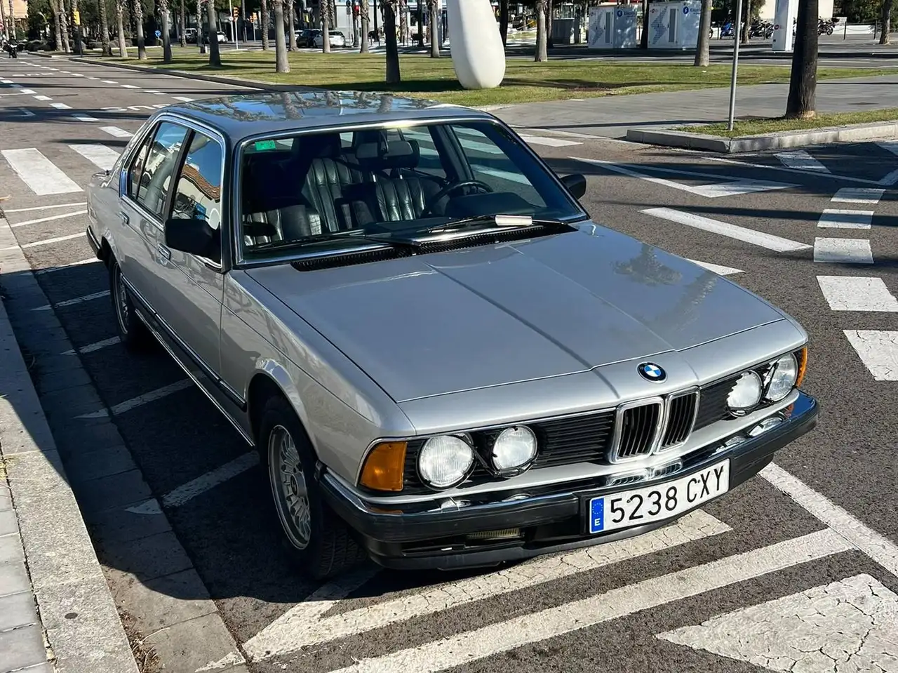 BMW 745i Aut., foto 3