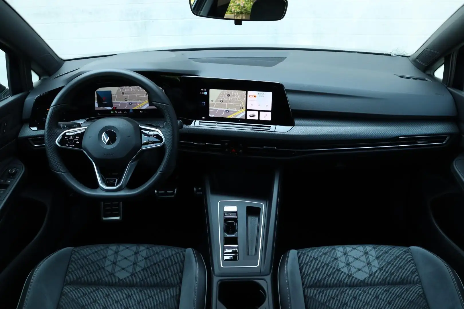 Volkswagen Golf 8 1.5 eTSI / 3x R-Line / DSG / ACC / DAB / Navi / Blauw - 2