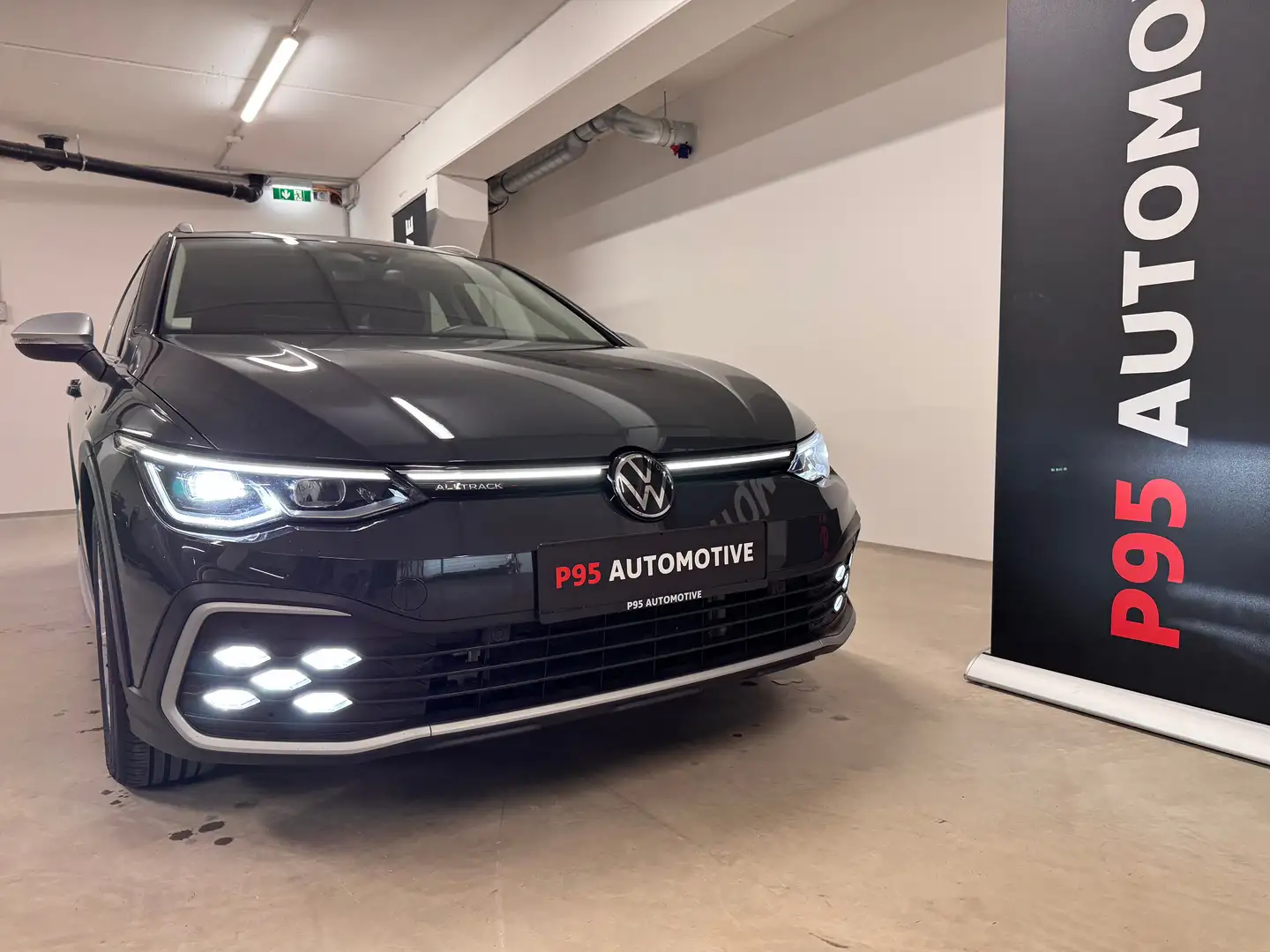 Volkswagen Golf Variant Alltrack 4Motion Grau - 2