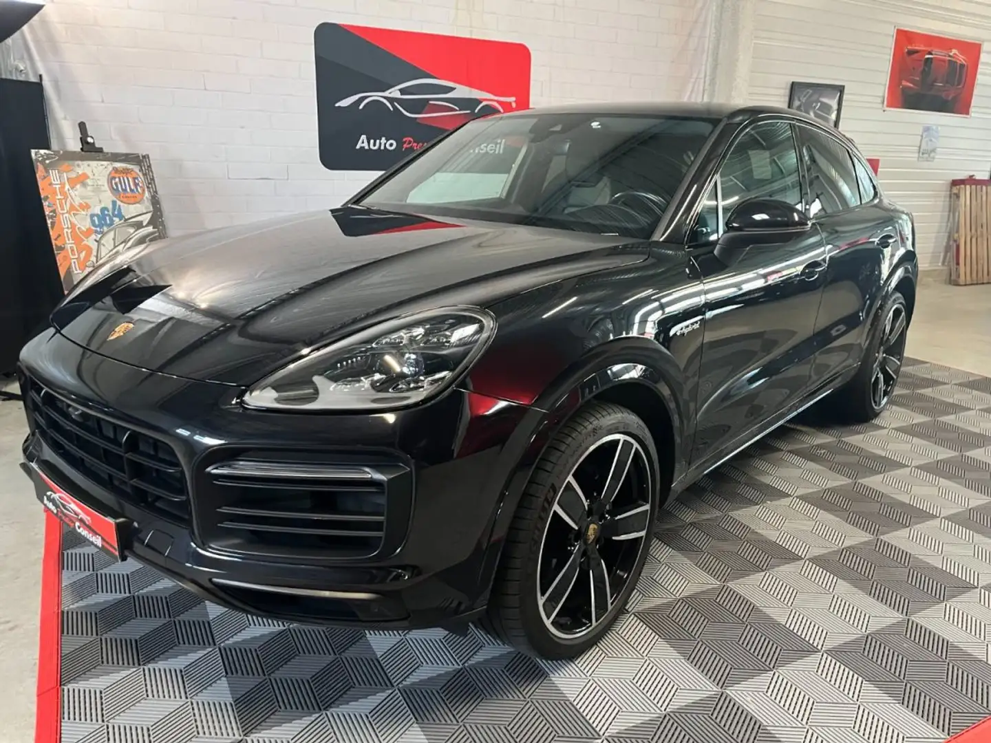 Porsche Cayenne COUPE 3.0 V6 TURBO HYBRID 340 122CH AUTOMATIQUE 4X4 Noir - 1
