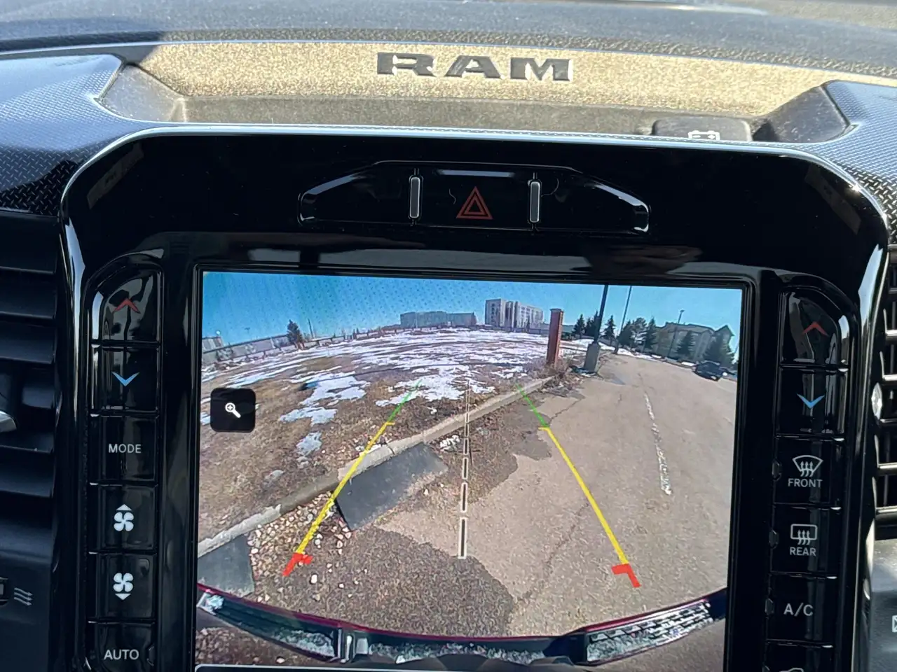 RAM 1500 снимка RAM 1500